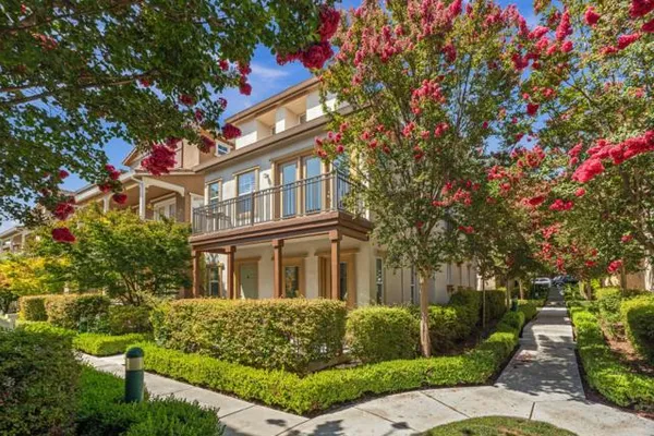 327 BELLA RIDGE TER