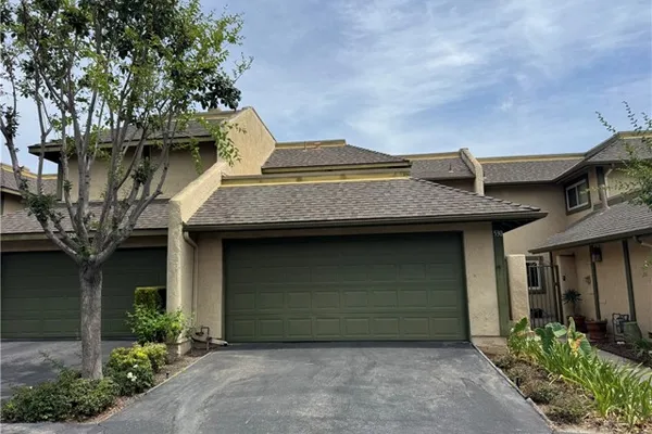 530 BERRY WAY