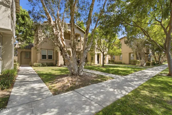 3146 N VENTURA RD