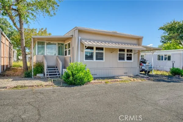 4265 LAKESHORE BLVD 22