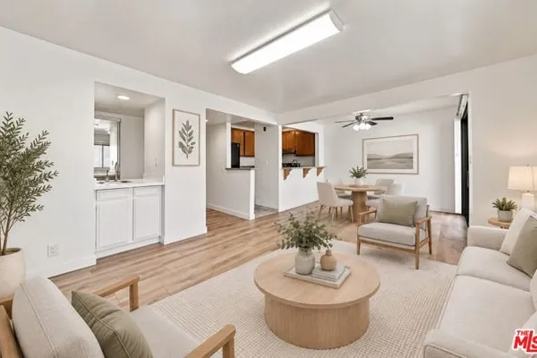 435 S VIRGIL AVE 208