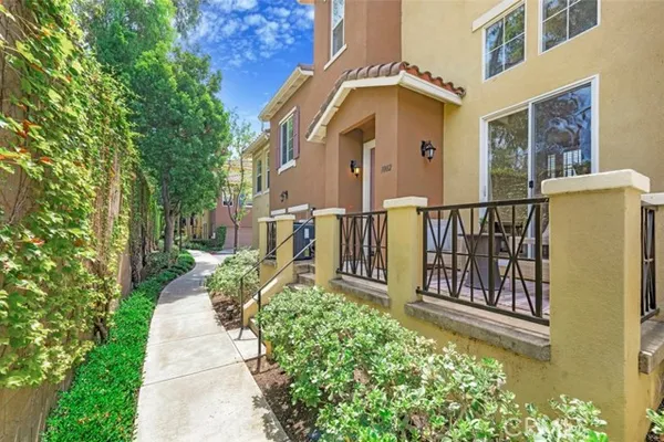 1002 TIMBERWOOD