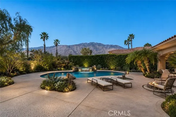 1228 VERDUGO RD