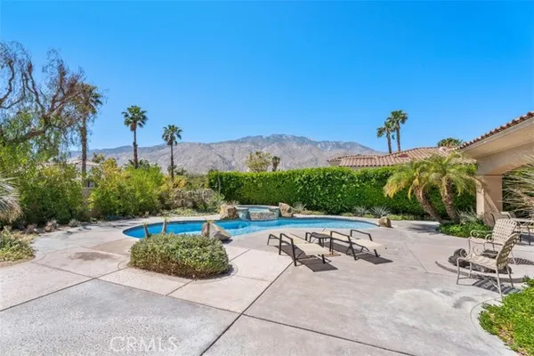 1228 VERDUGO RD