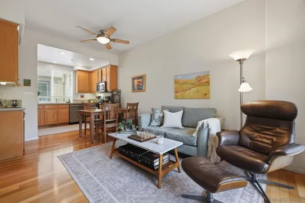 2958 ESCALA CIR