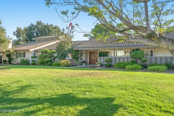 587 CALLE SEQUOIA