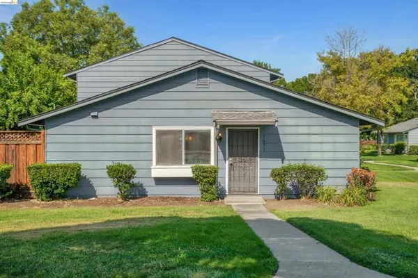 1651 MONTEREY DR