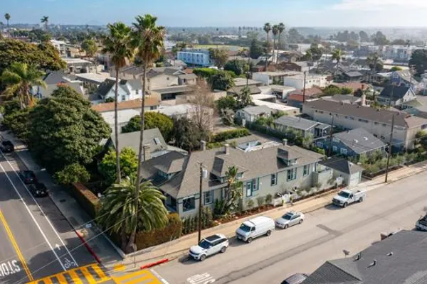 1106 E SANTA CLARA ST