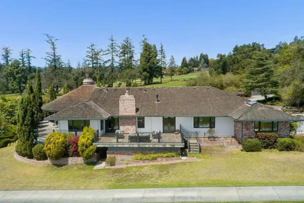 48 PASATIEMPO DR