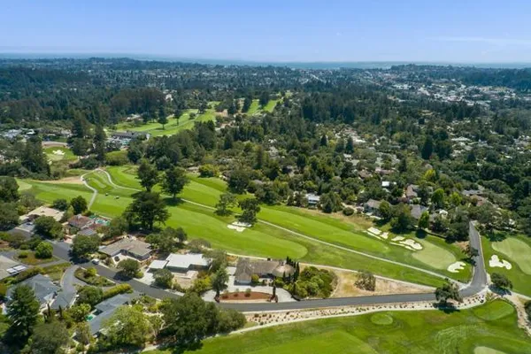 48 PASATIEMPO DR