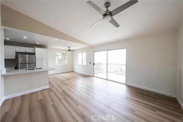 2568 AVENIDA DEL 201
