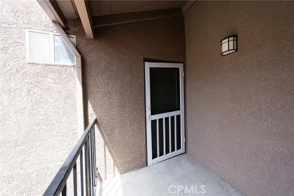 2568 AVENIDA DEL 201