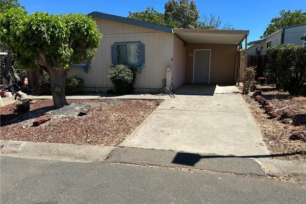 13922 APPLE LN
