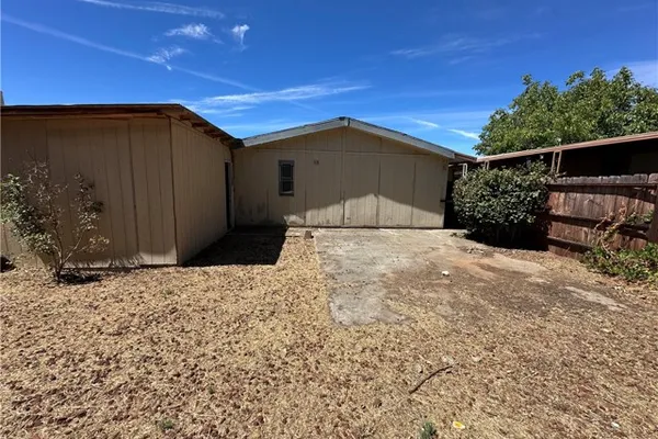 13922 APPLE LN
