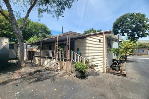 300 E ARBOR ST SPC 18