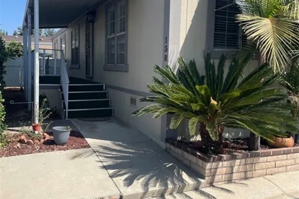 1245 W CIENEGA AVE SPC 138