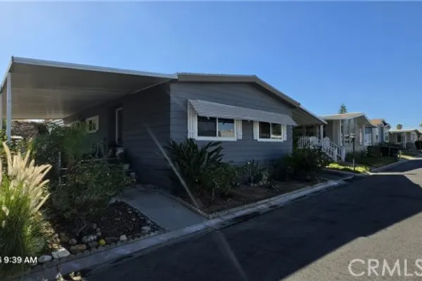 2851 S LA CADENA DR SPC 19