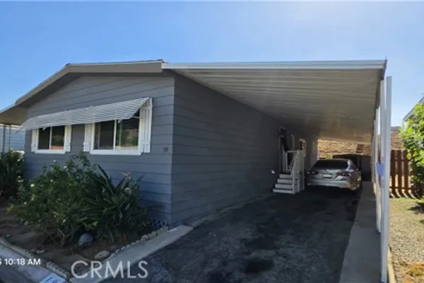 2851 S LA CADENA DR SPC 19