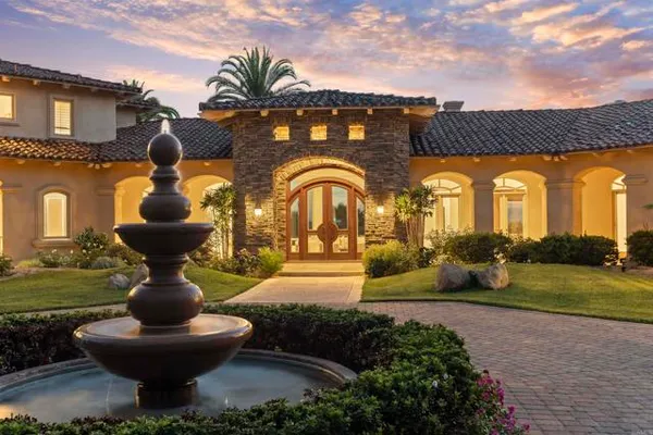 6868 SPYGLASS LN