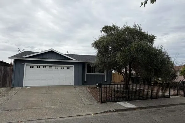 1178 ROLEEN DR