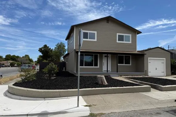 203 ROSE ANN AVE