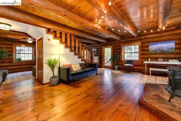 4589 JENKINSON CIR