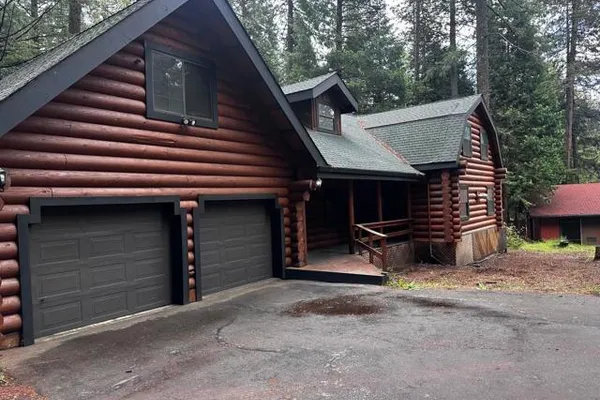 4589 JENKINSON CIR