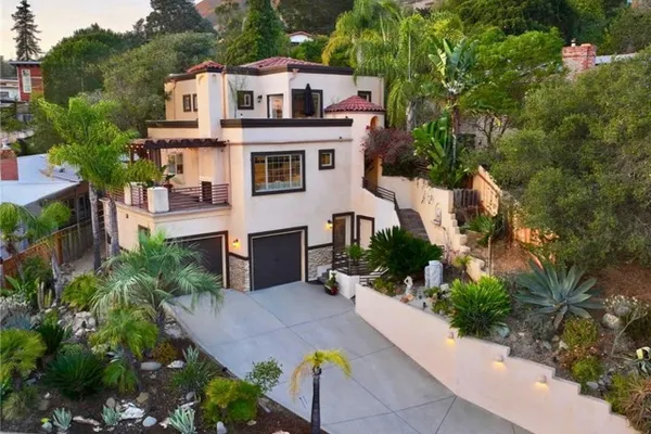 2176 SANTA YNEZ AVE