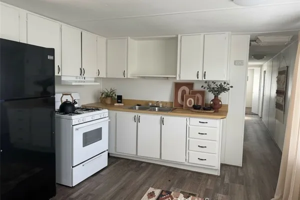 22601 BEAR VALLEY RD SPC 35