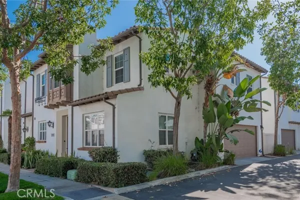 255 N SANTA MARIA ST