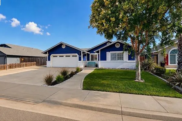 771 TWIN HILLS DR