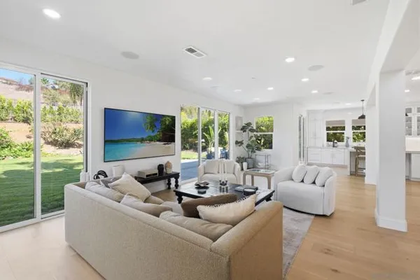 5534 NANDAY CT