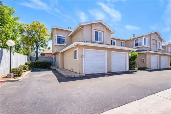 1465 E LEXINGTON AVE 10A