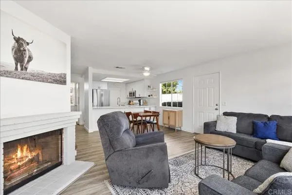 1465 E LEXINGTON AVE 10A