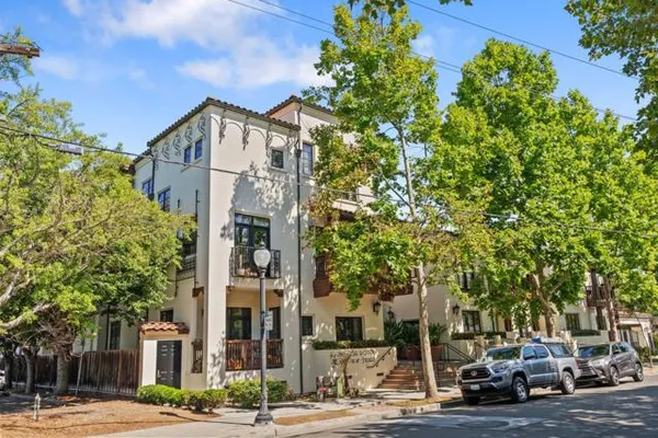 244 VIEW ST