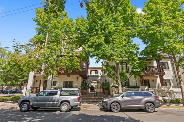 244 VIEW ST
