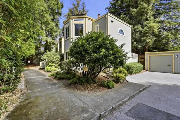 620 MARIPOSA AVE 4