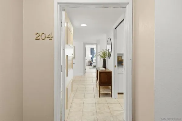 3940 DOVE ST 204