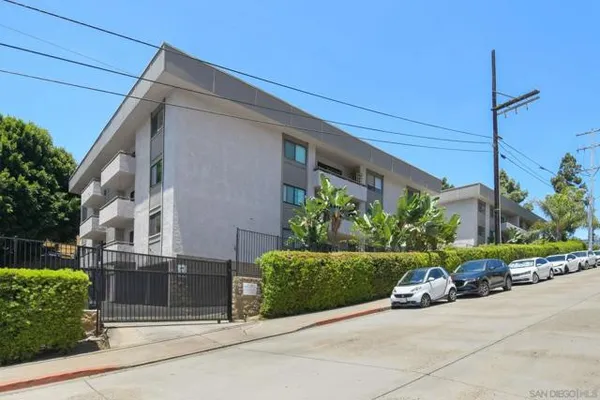 3940 DOVE ST 204