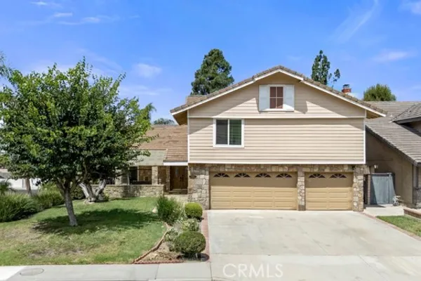 7147 E COLUMBUS DR