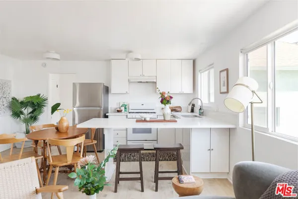 710 BERNARD ST 1