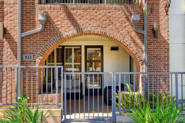 5440 LA JOLLA BLVD E103