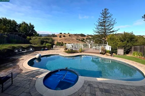 416 VERBENA CT