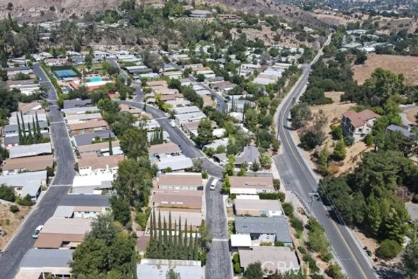 23777 MULHOLLAND HWY SPC 4