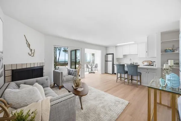 815 BALBOA AVE 106