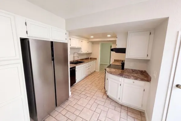 10781 PORTOBELO DR