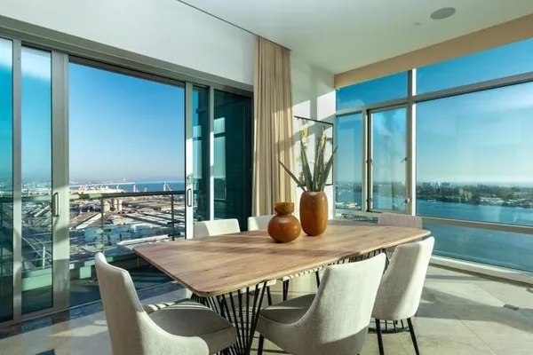 165 6TH AVE 2803