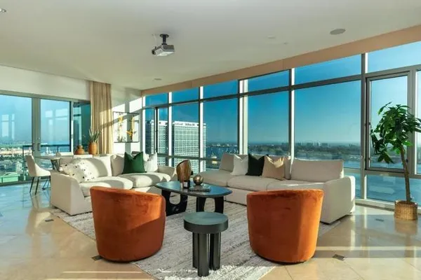 165 6TH AVE 2803