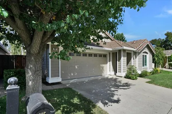 282 TRENTON CIR