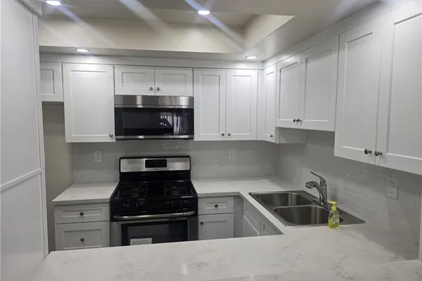 335 N ADAMS ST 106